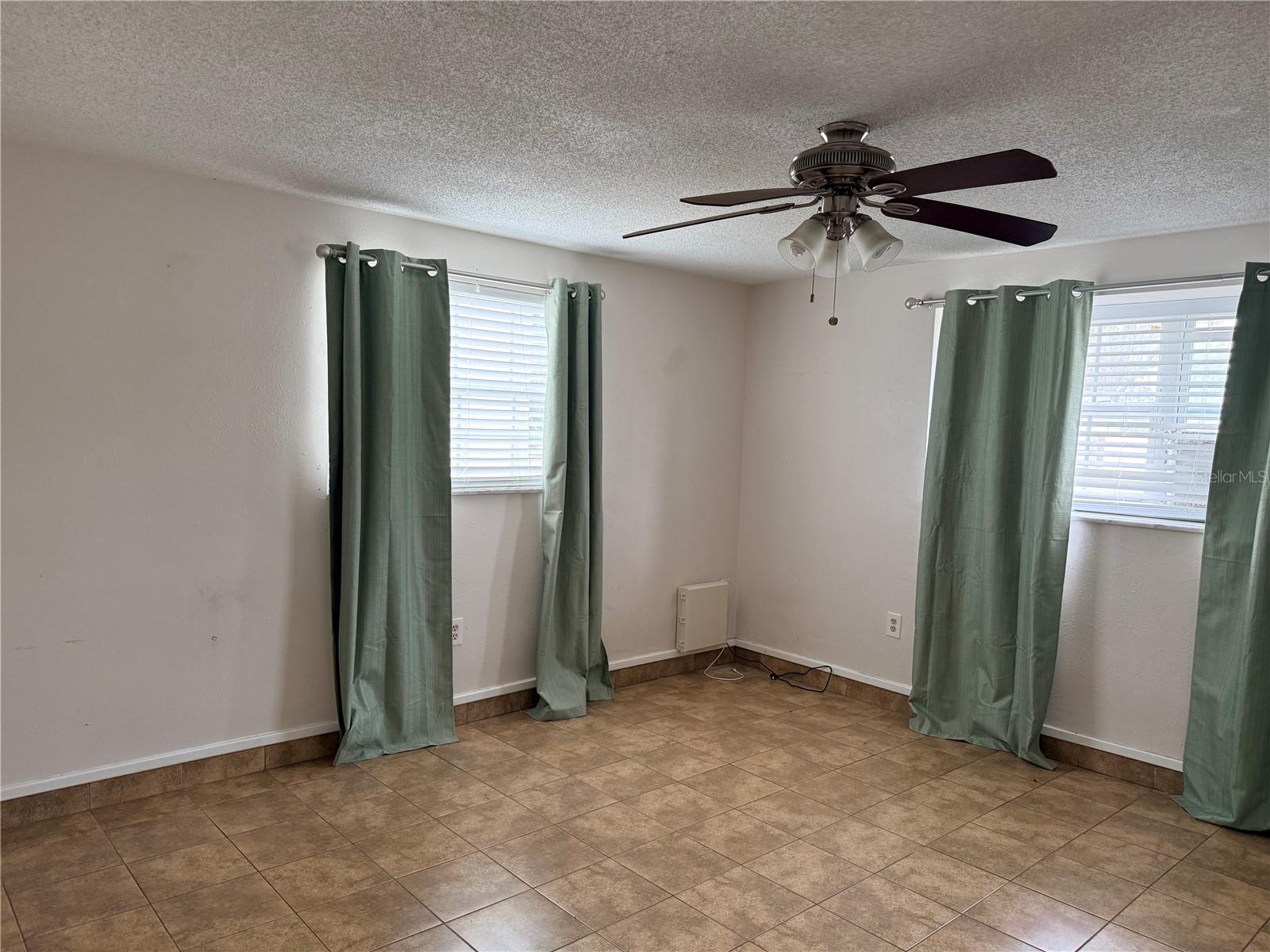 Image 11 of 15 For 10836 Leeds Road