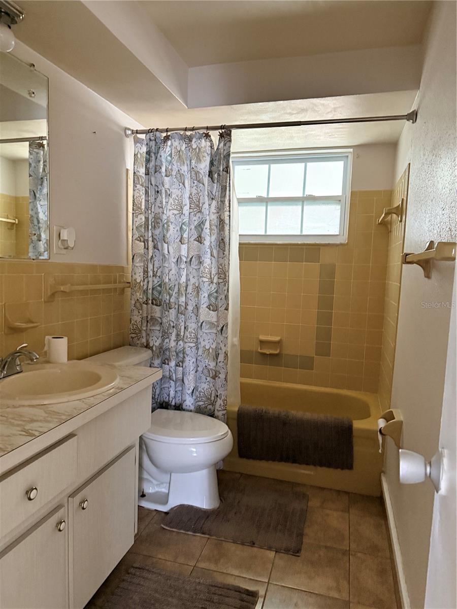 Image 13 of 15 For 10836 Leeds Road