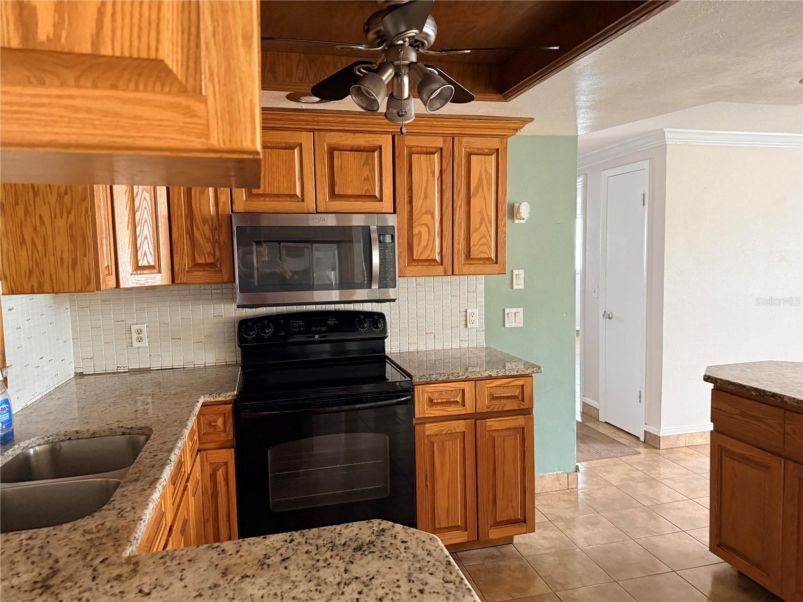 Image 6 of 15 For 10836 Leeds Road