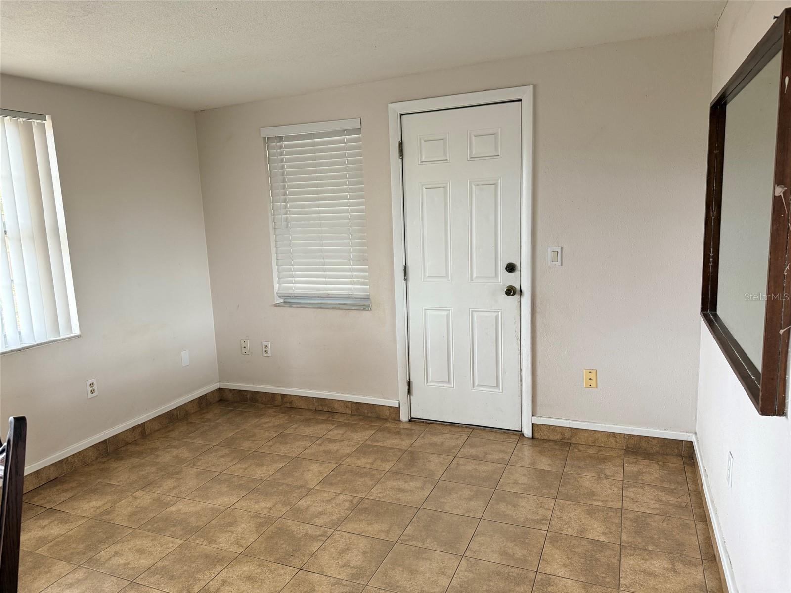 Image 7 of 15 For 10836 Leeds Road