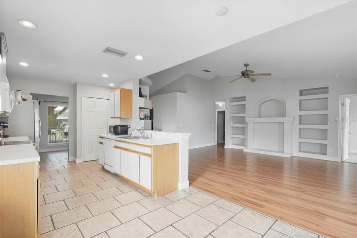 Image 10 of 21 For 4234 Donnington Drive