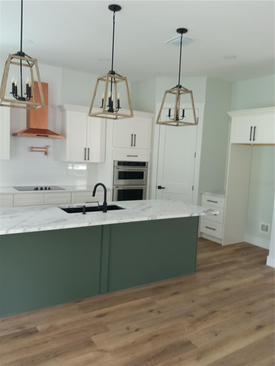 Image 3 of 10 For 5907 Eustace Avenue