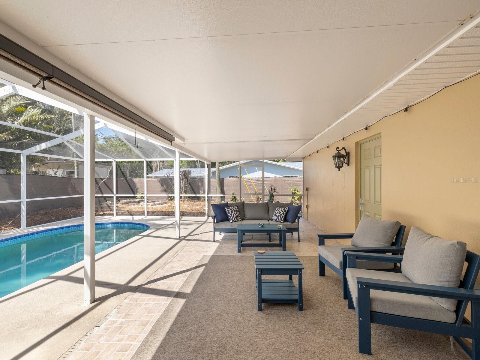 Image 3 of 25 For 2086 Lakewood Drive