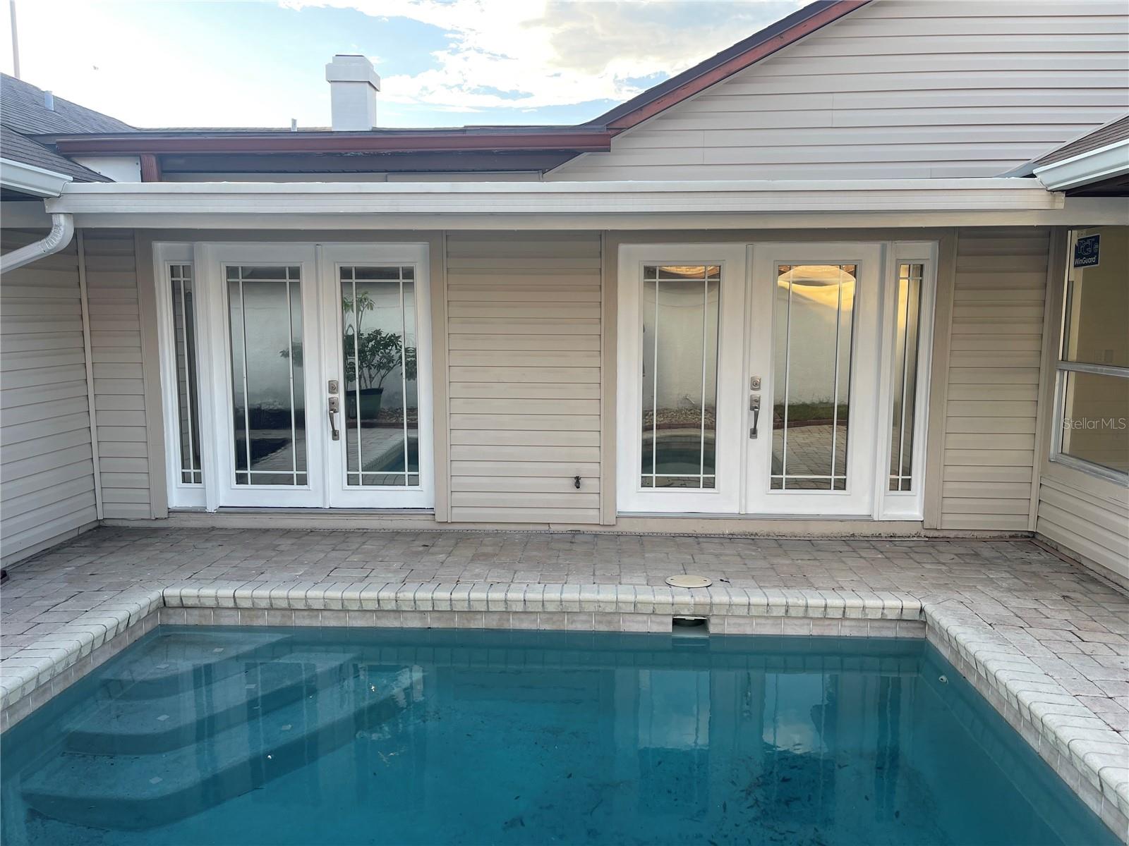 Image 8 of 27 For 10813 Venice Circle