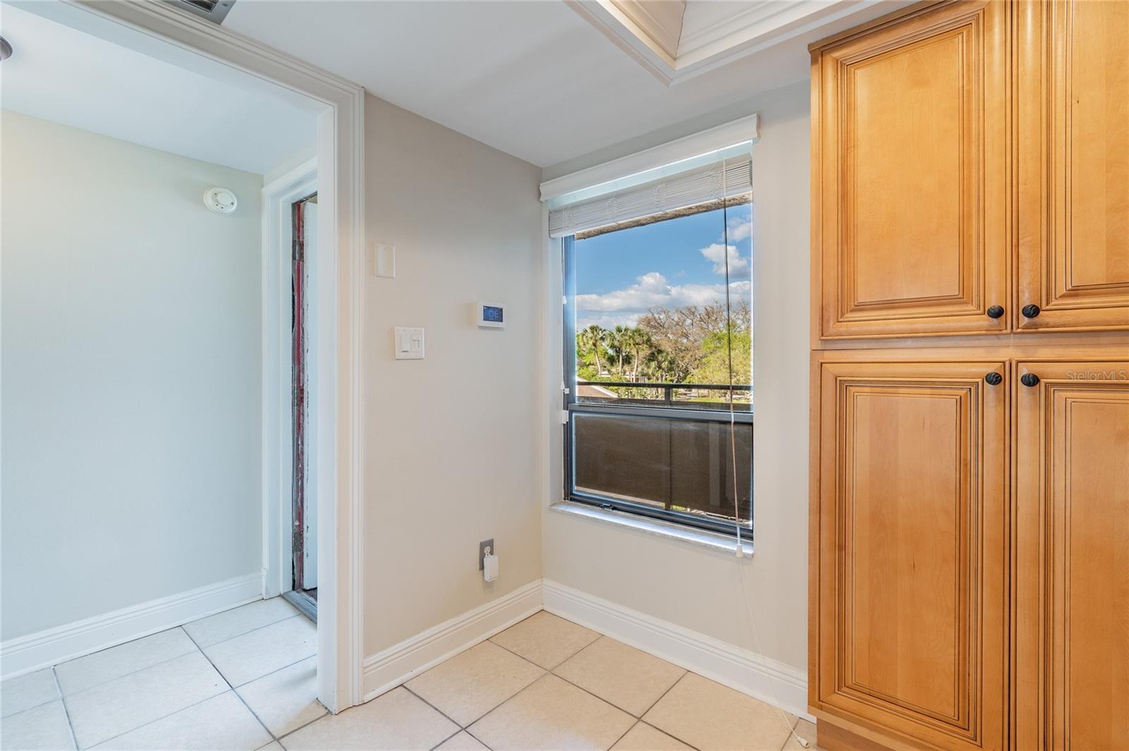 Image 17 of 42 For 13618 Greenfield  305