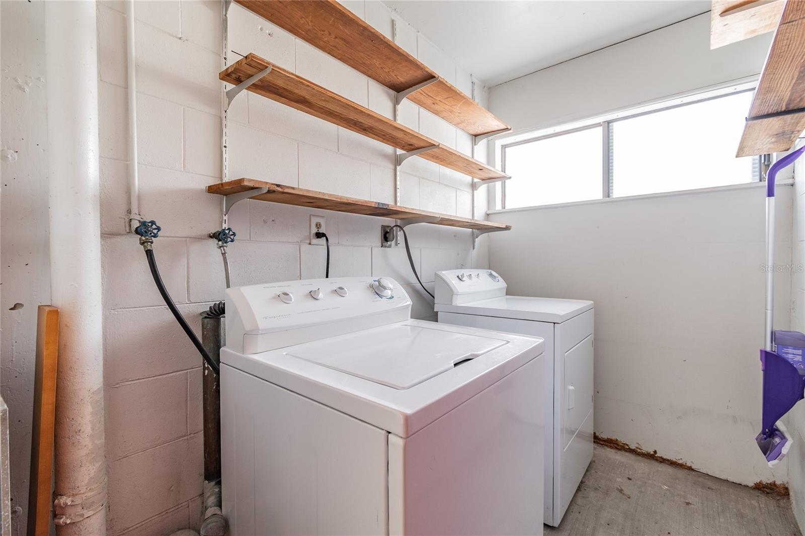 Image 31 of 42 For 13618 Greenfield  305