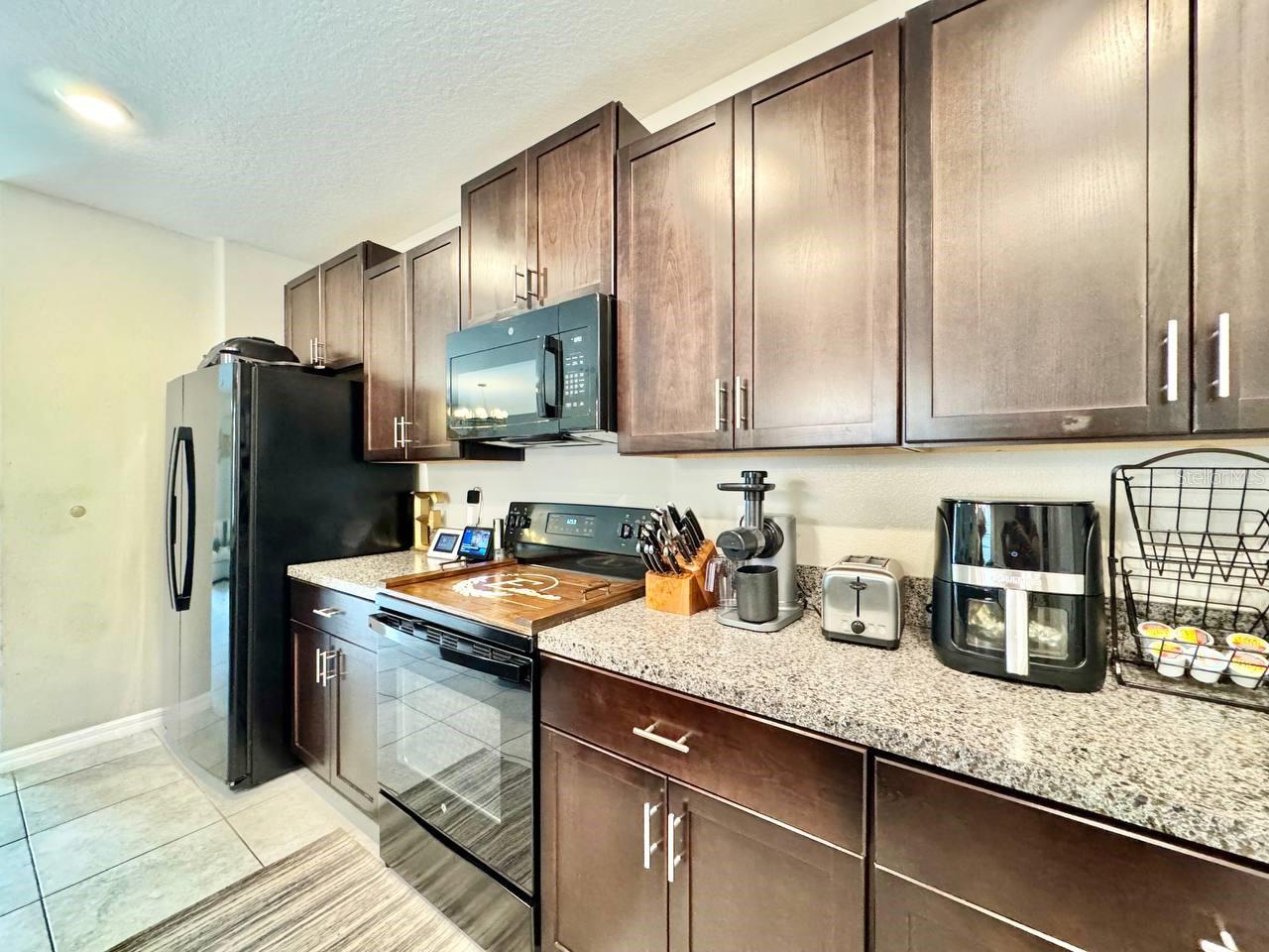 Listing photo id 13 for 7309 Canterbury Bells Court