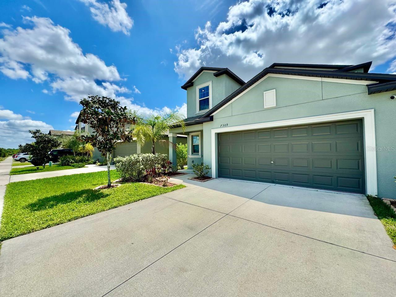 Listing photo id 0 for 7309 Canterbury Bells Court