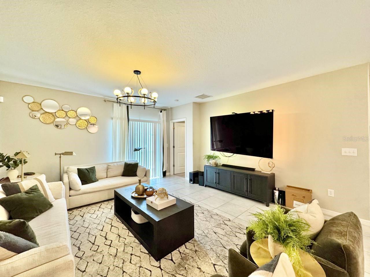 Listing photo id 18 for 7309 Canterbury Bells Court