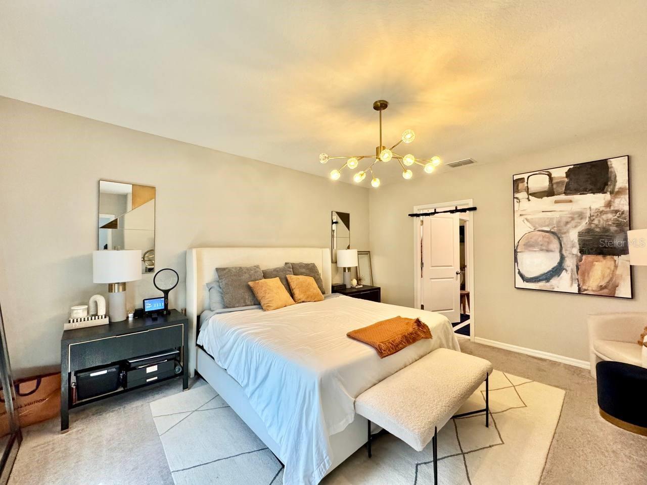 Listing photo id 19 for 7309 Canterbury Bells Court