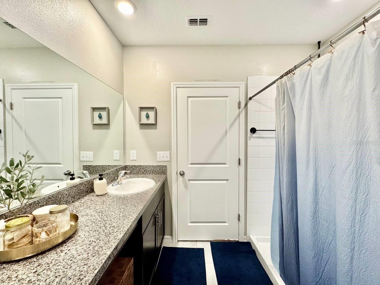 Listing photo id 24 for 7309 Canterbury Bells Court