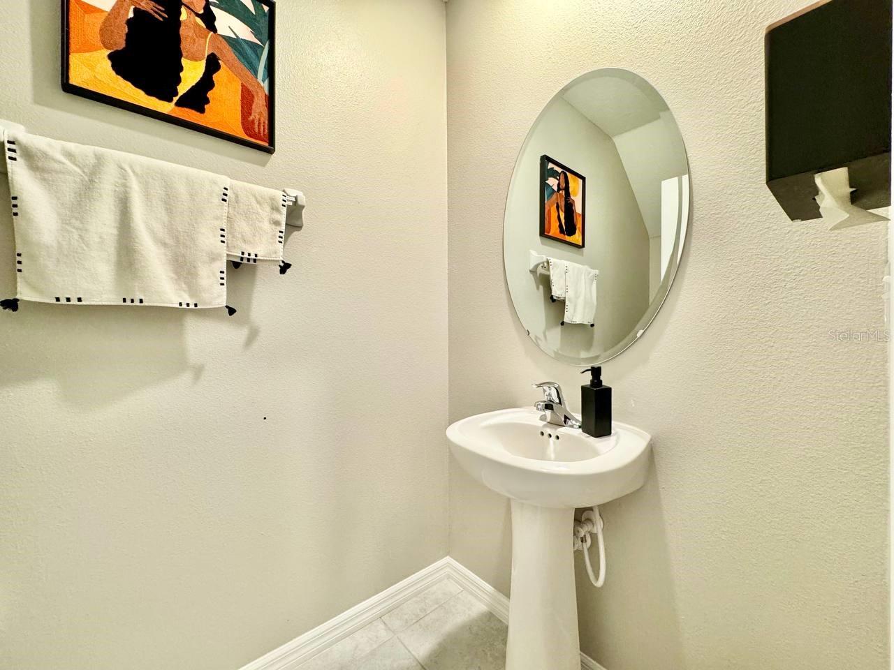 Listing photo id 4 for 7309 Canterbury Bells Court