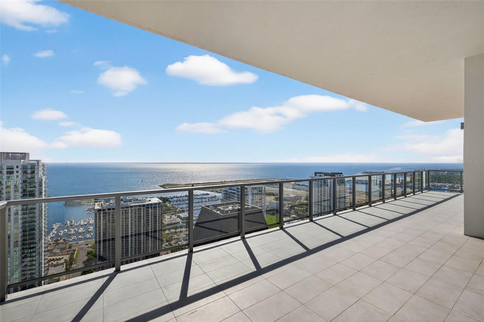 Image 17 of 70 For 275 1st Avenue S 4202