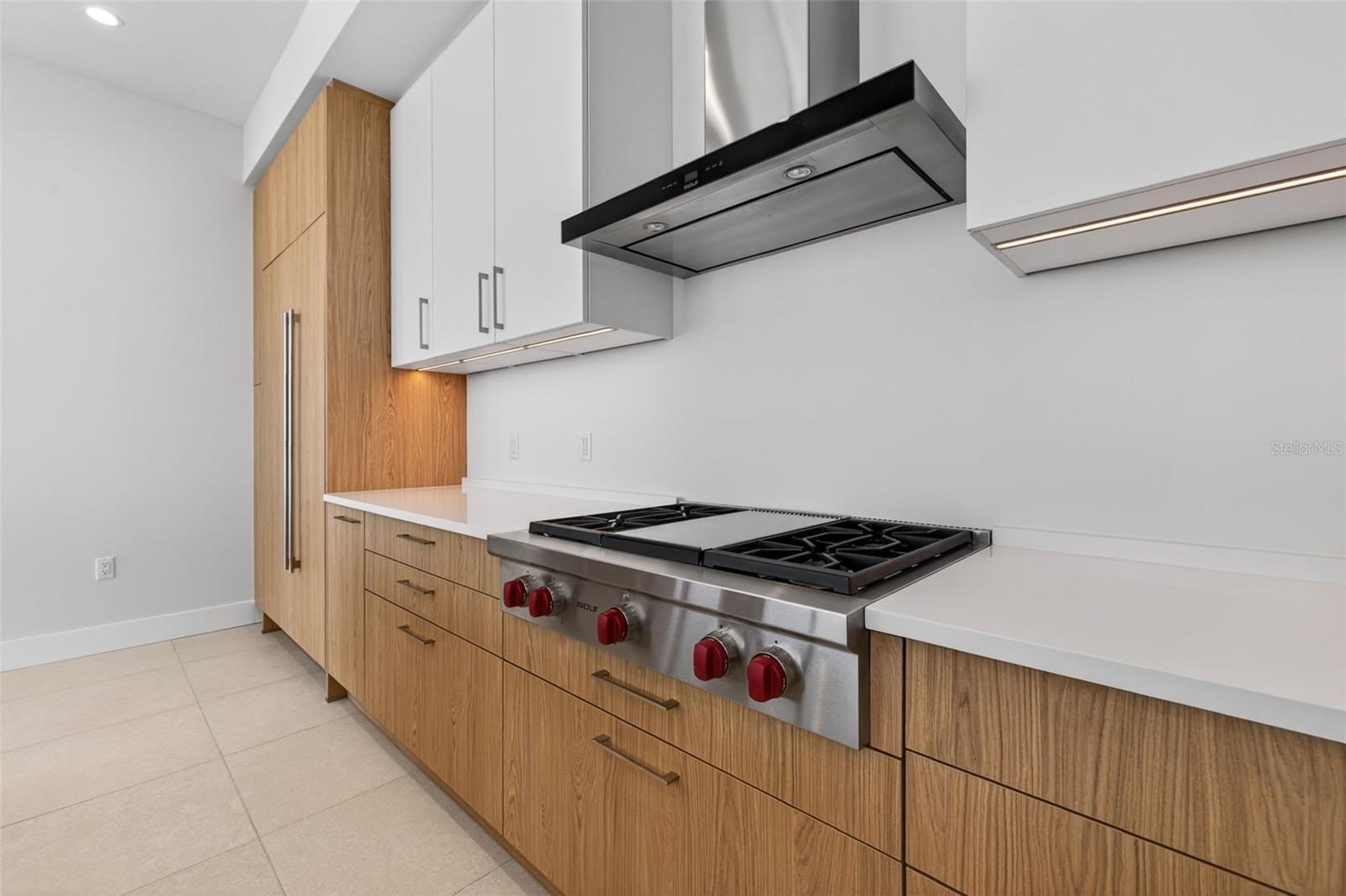 Image 29 of 70 For 275 1st Avenue S 4202