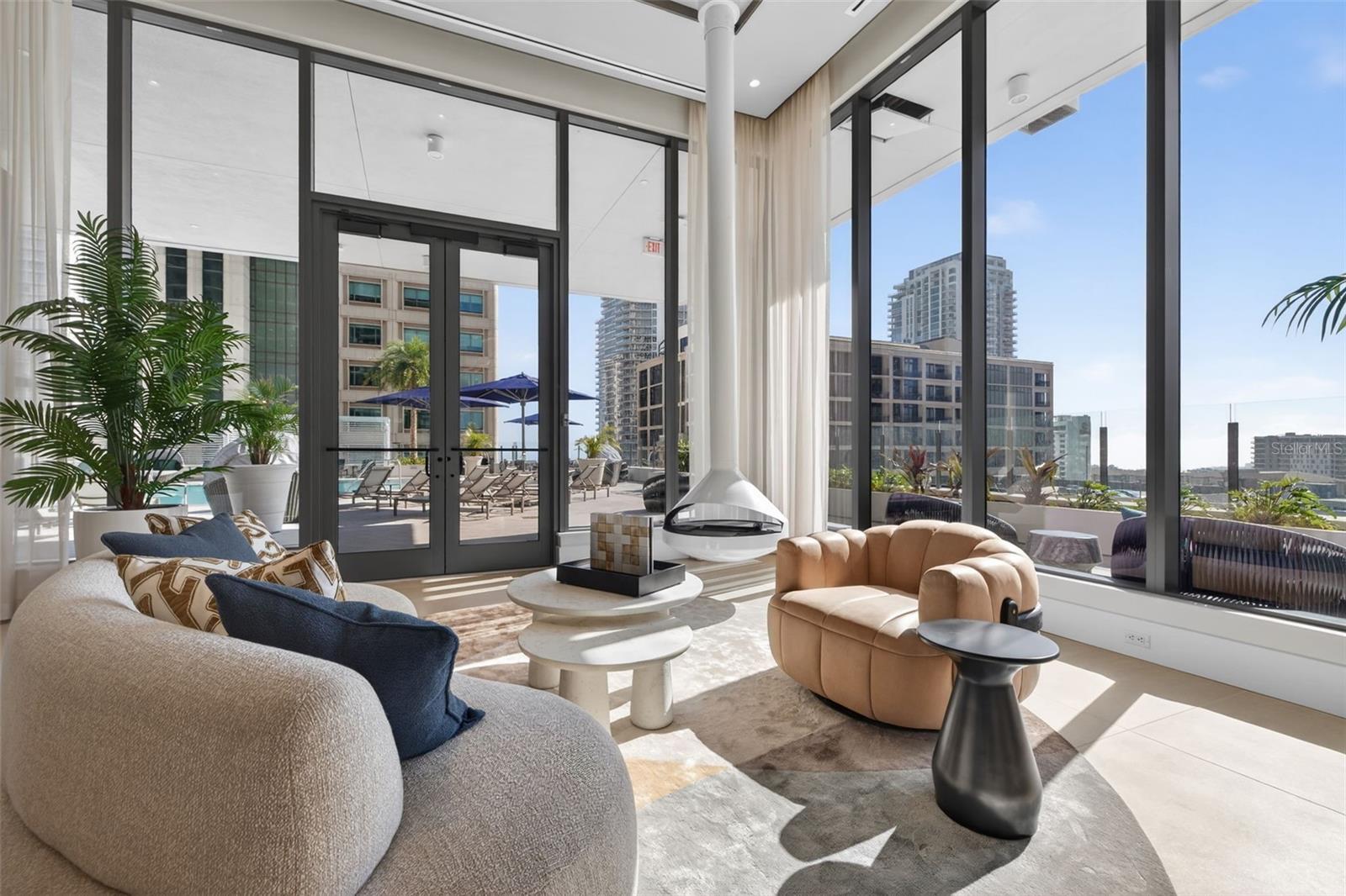 Image 47 of 70 For 275 1st Avenue S 4202