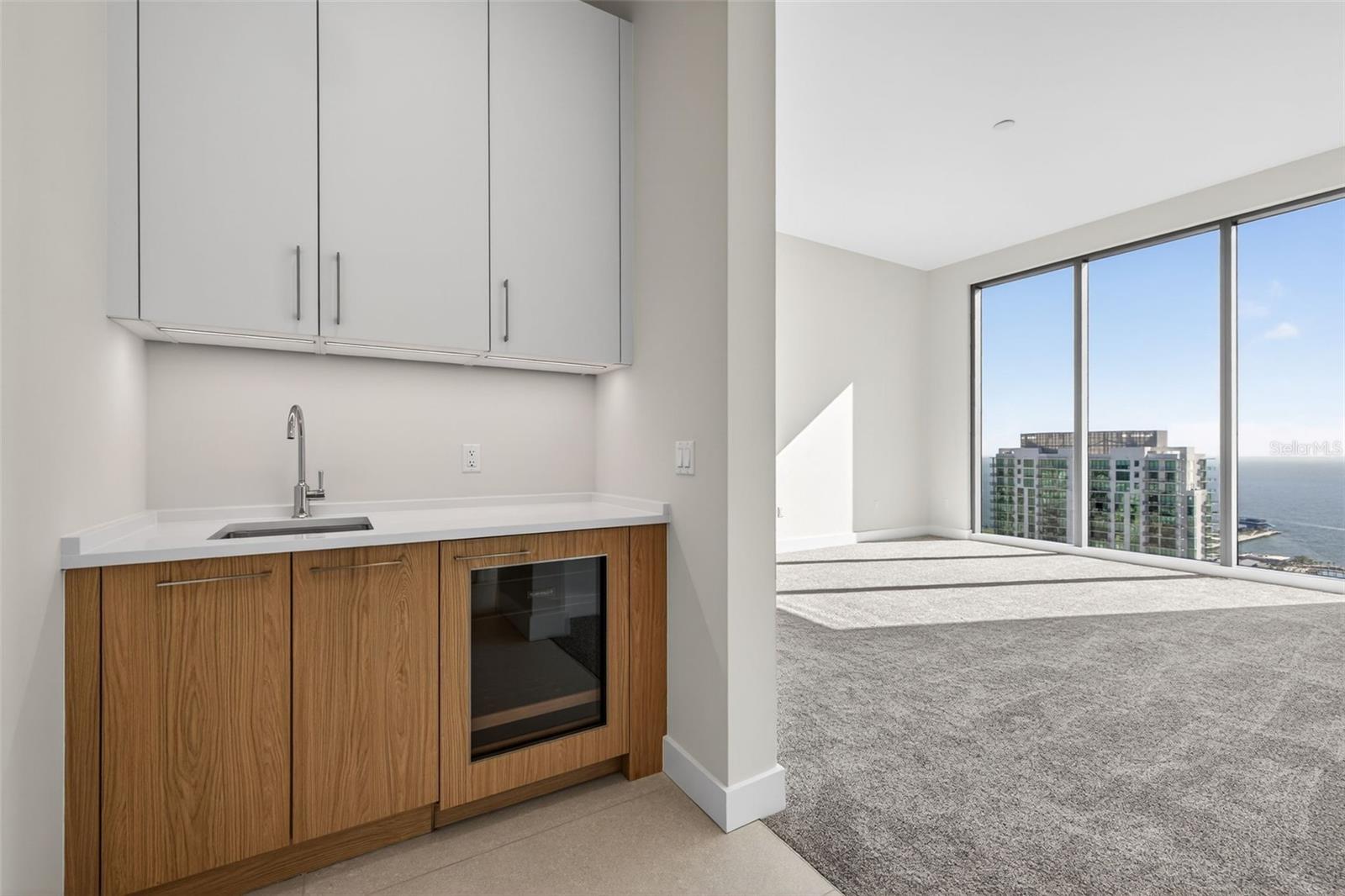 Image 7 of 70 For 275 1st Avenue S 4202