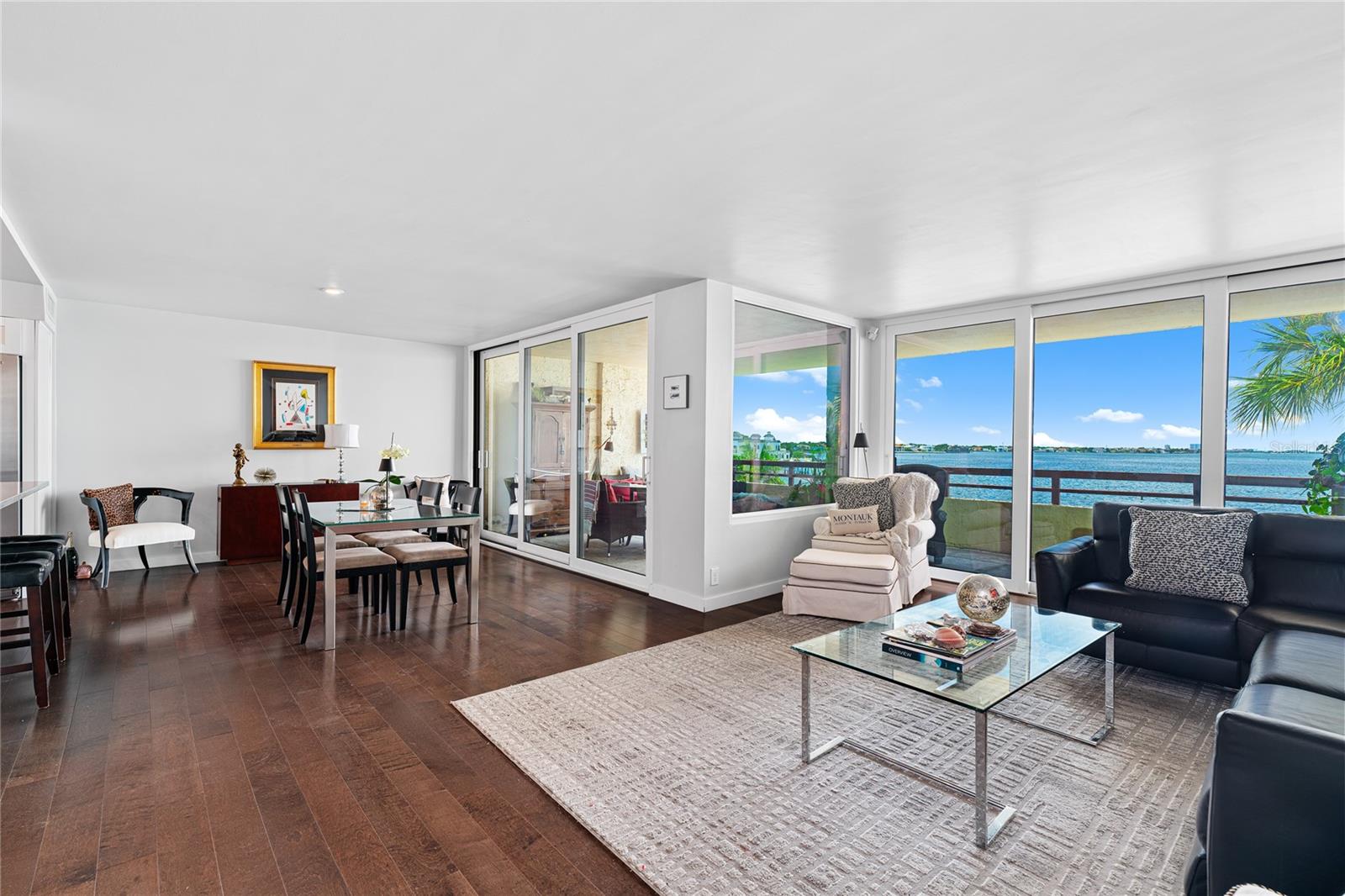 Image 16 of 41 For 5700 Mariner Street 304