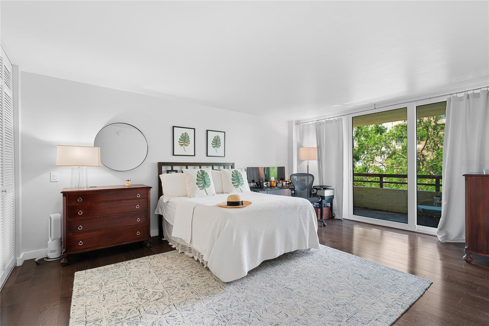 Image 28 of 41 For 5700 Mariner Street 304