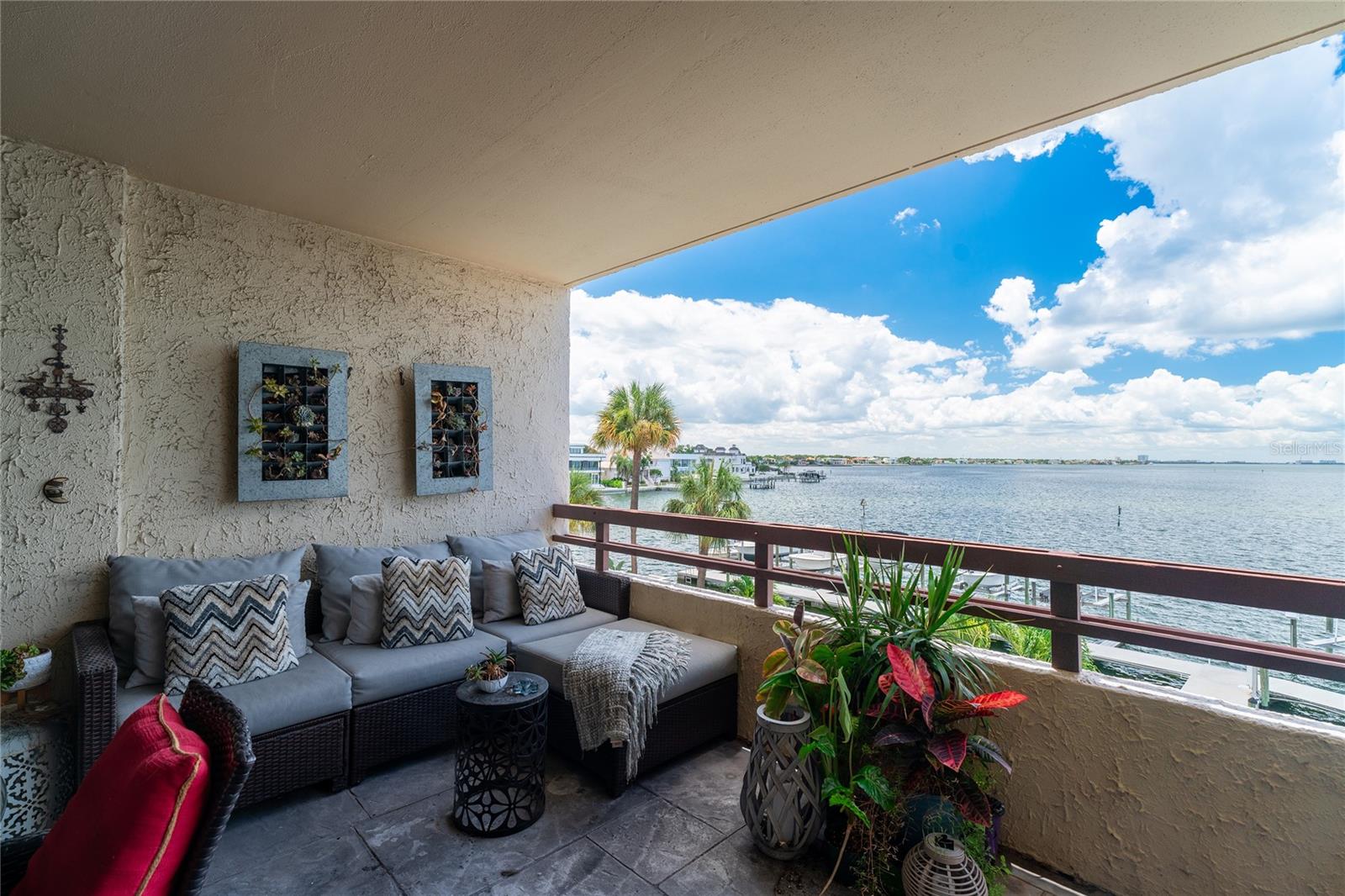 Image 36 of 41 For 5700 Mariner Street 304