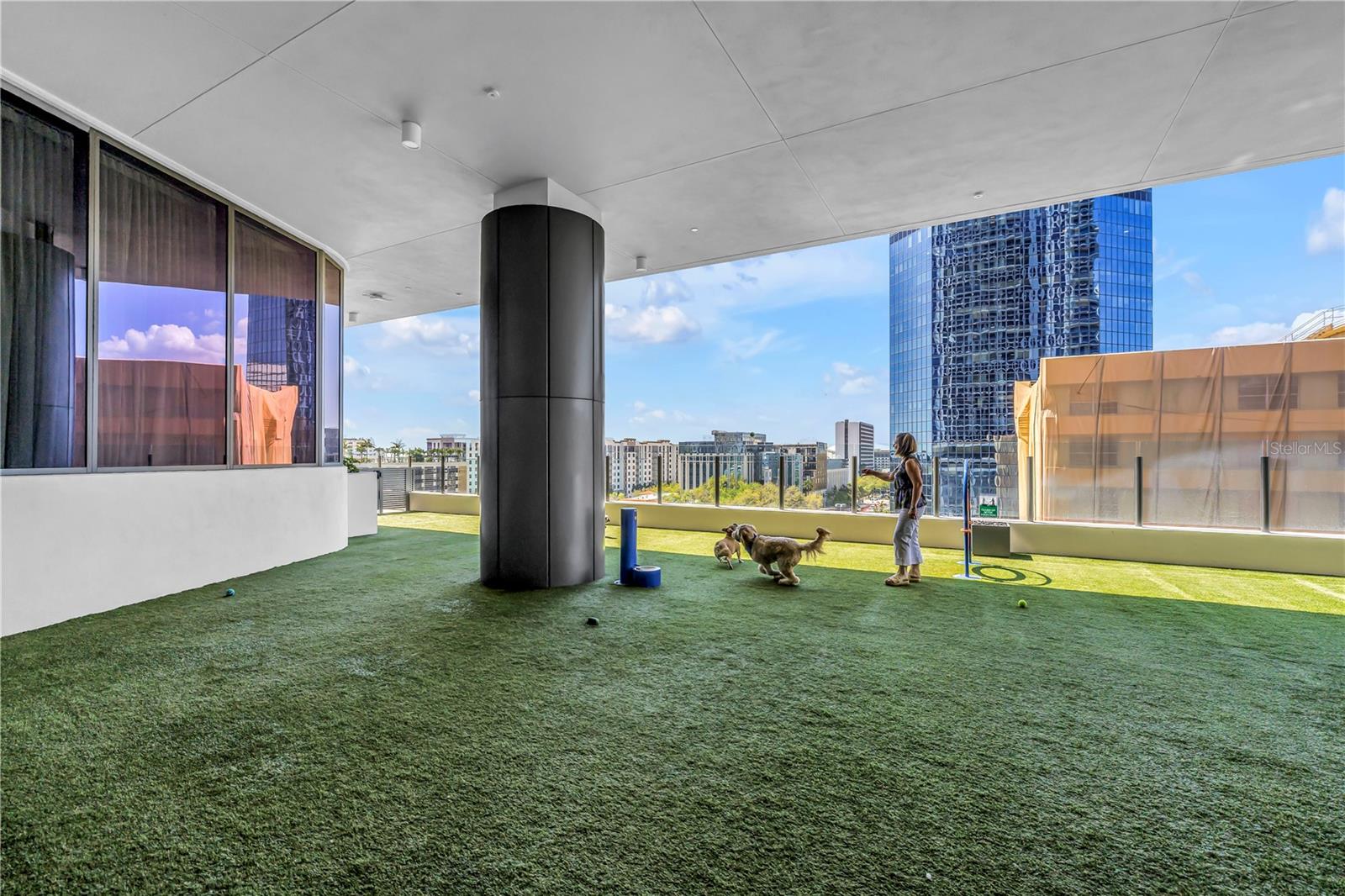 Image 43 of 68 For 275 1st Ave S  1608