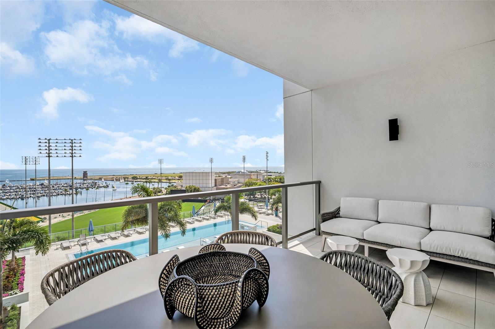 Image 14 of 100 For 301 1st Street S 903