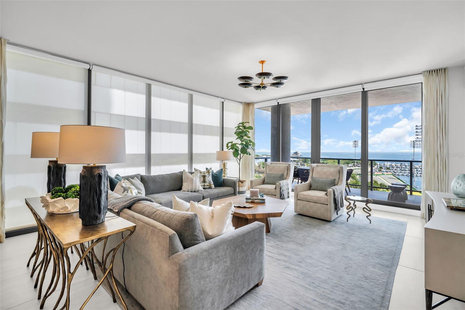 Image 18 of 100 For 301 1st Street S 903