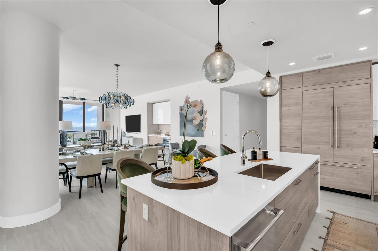 Image 20 of 100 For 301 1st Street S 903