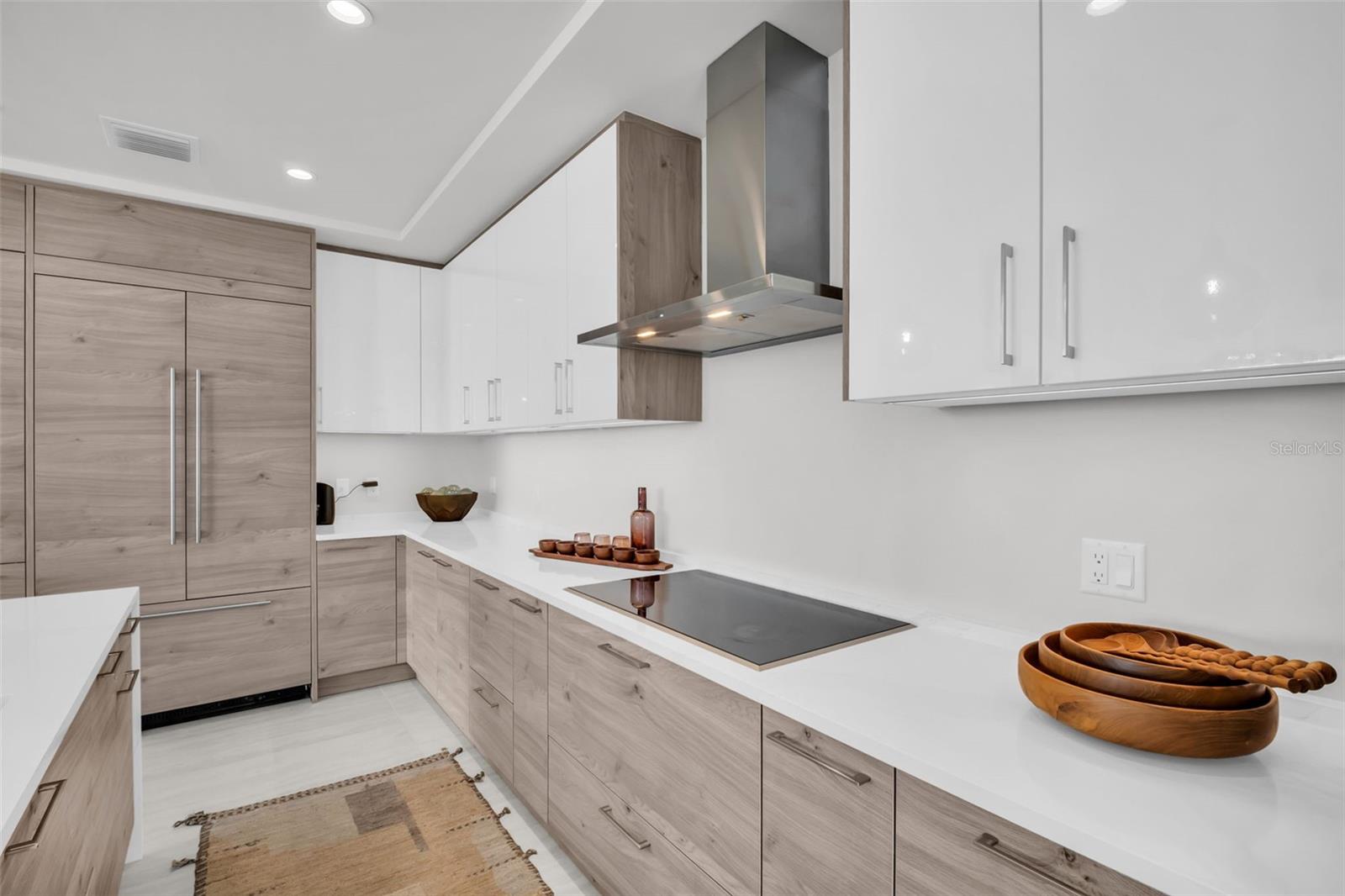 Image 21 of 100 For 301 1st Street S 903