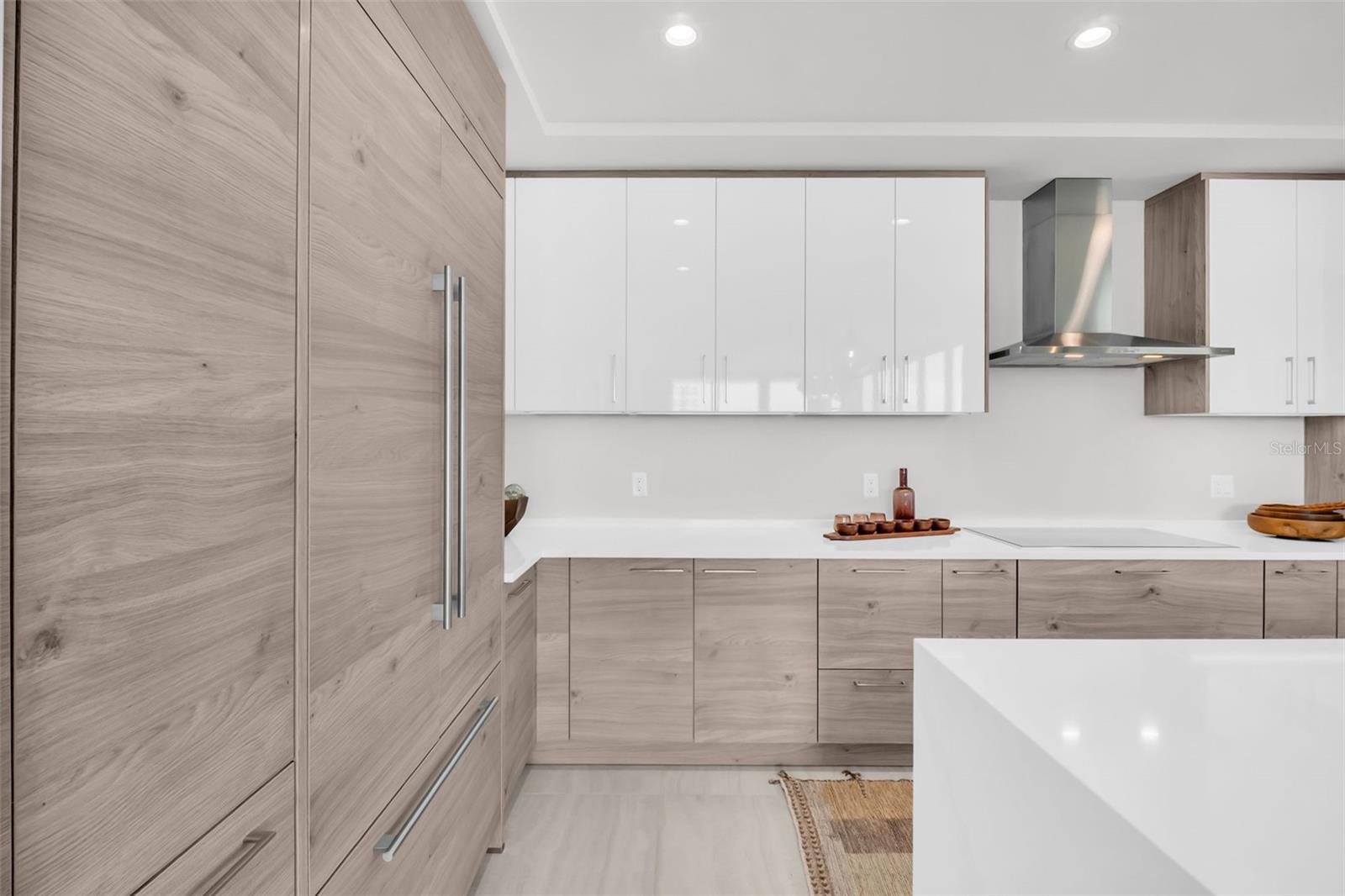 Image 23 of 100 For 301 1st Street S 903