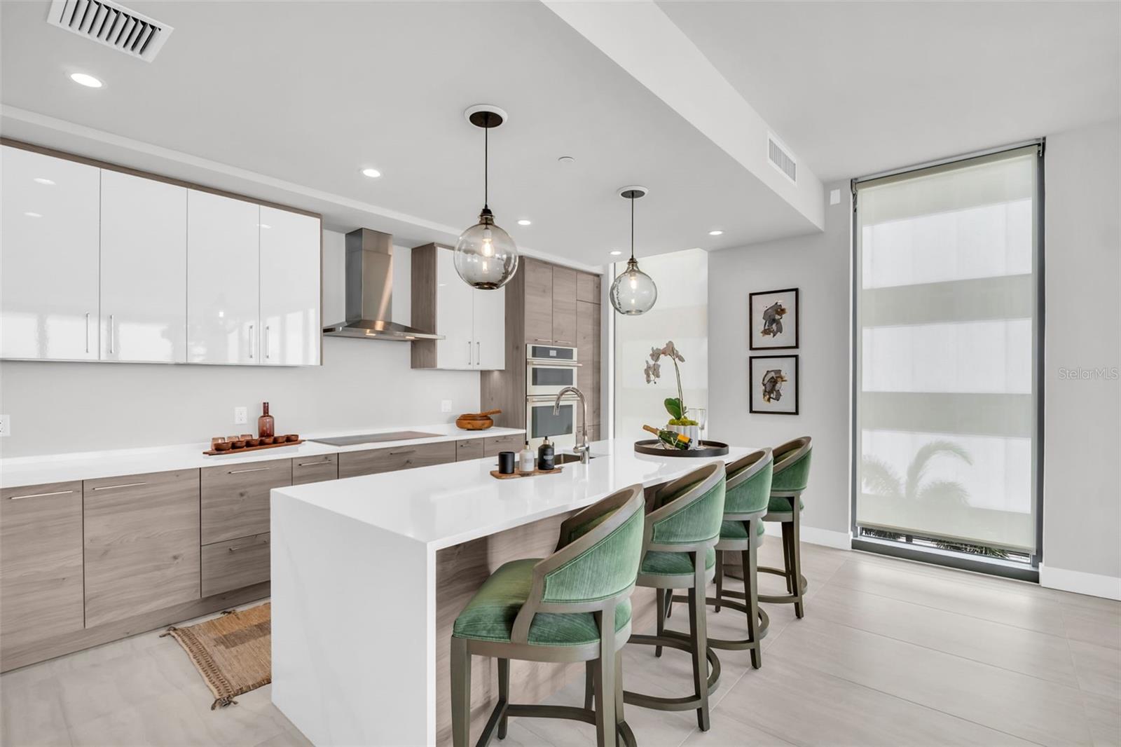 Image 24 of 100 For 301 1st Street S 903