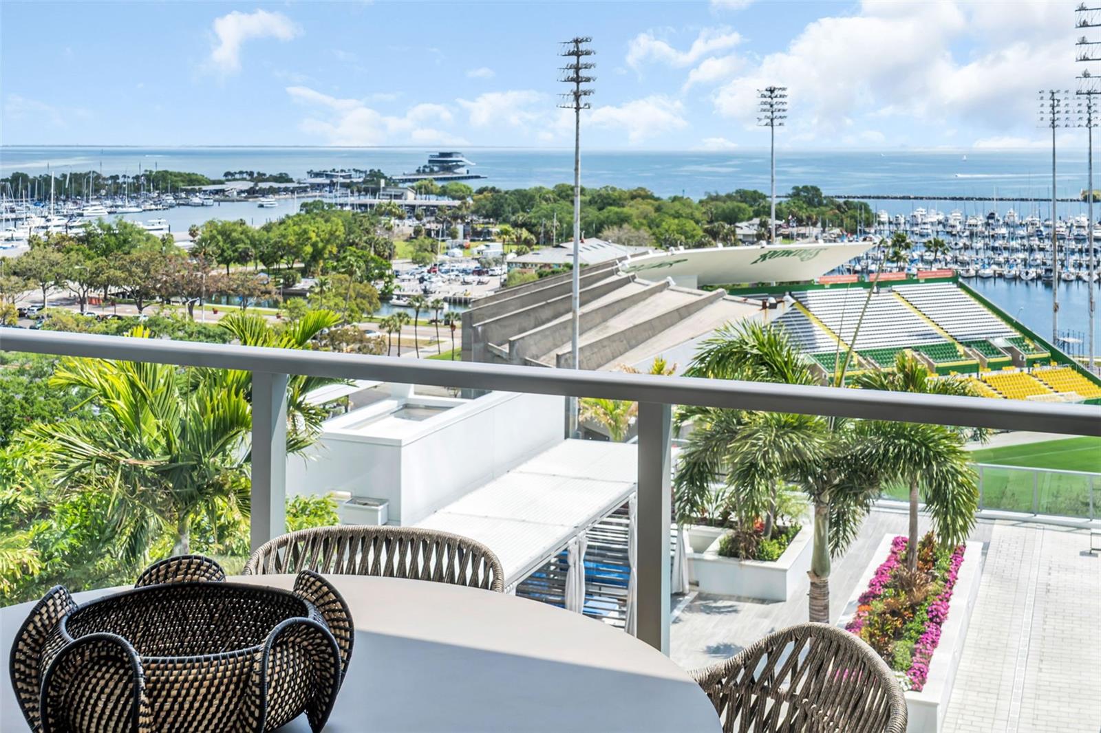 Image 37 of 100 For 301 1st Street S 903