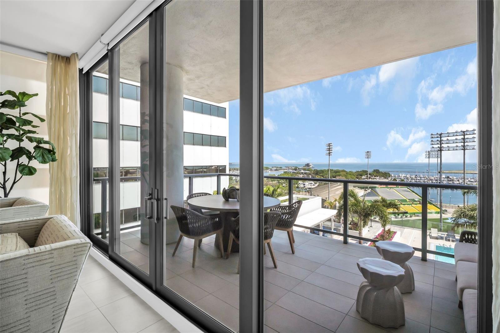 Image 41 of 100 For 301 1st Street S 903