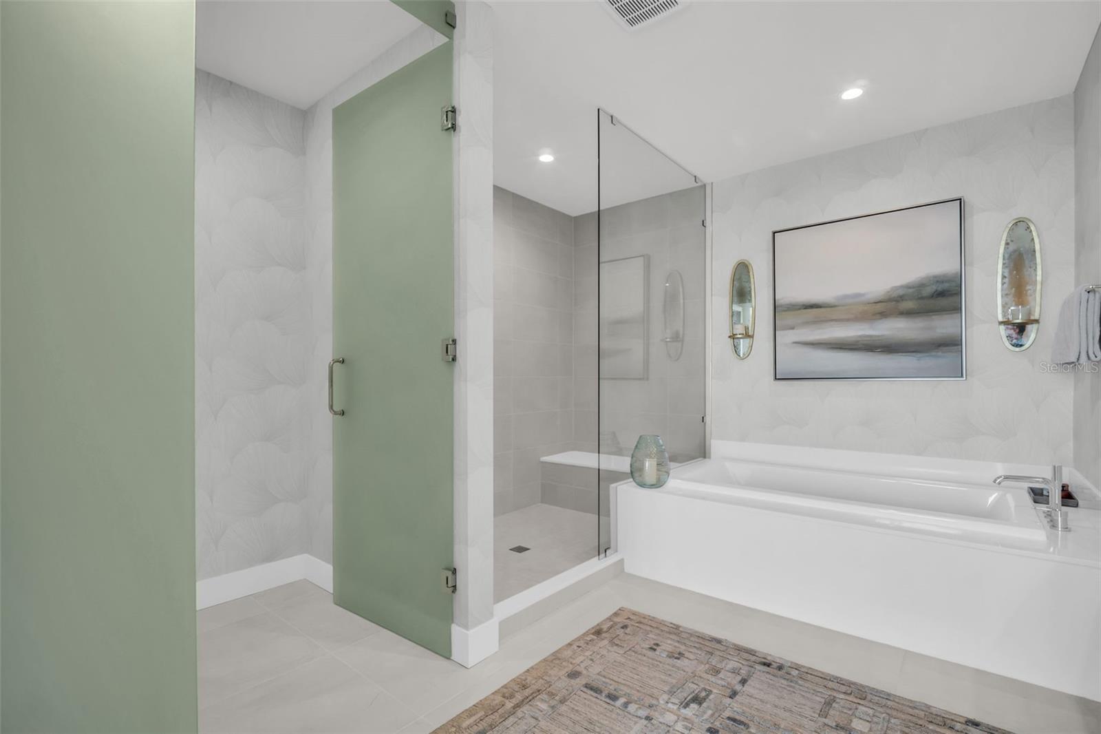 Image 42 of 100 For 301 1st Street S 903