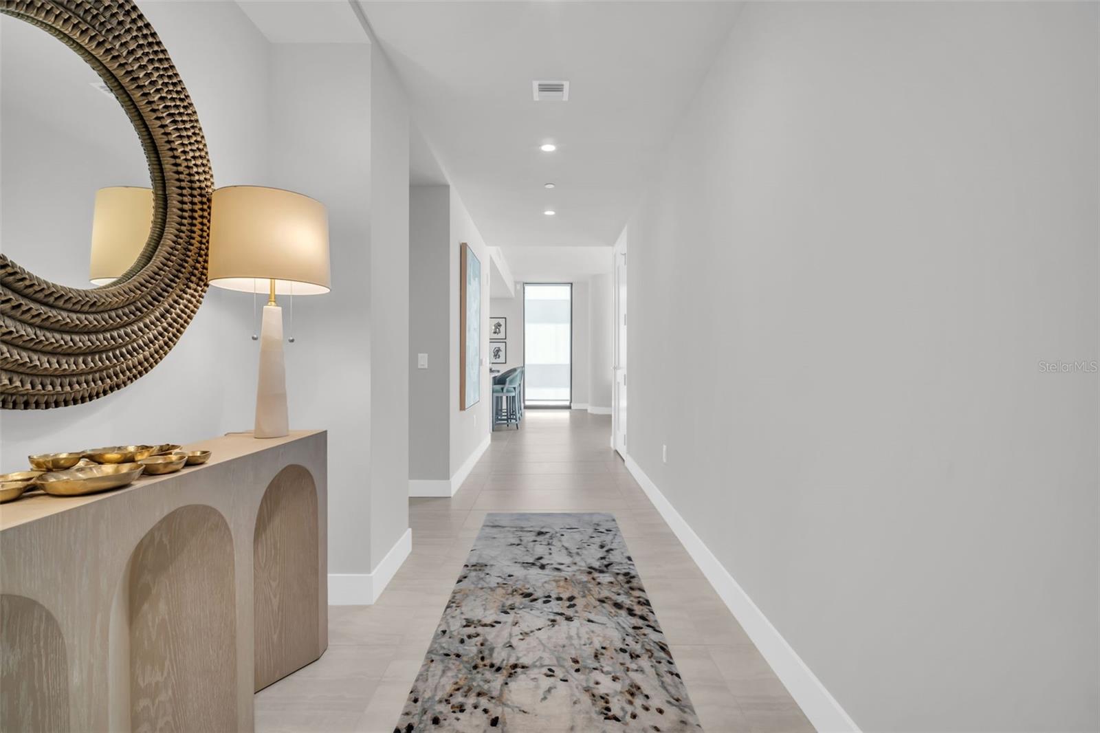 Image 53 of 100 For 301 1st Street S 903