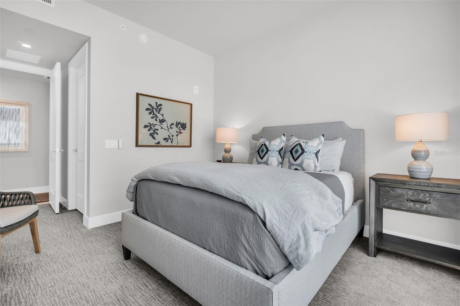 Image 60 of 100 For 301 1st Street S 903