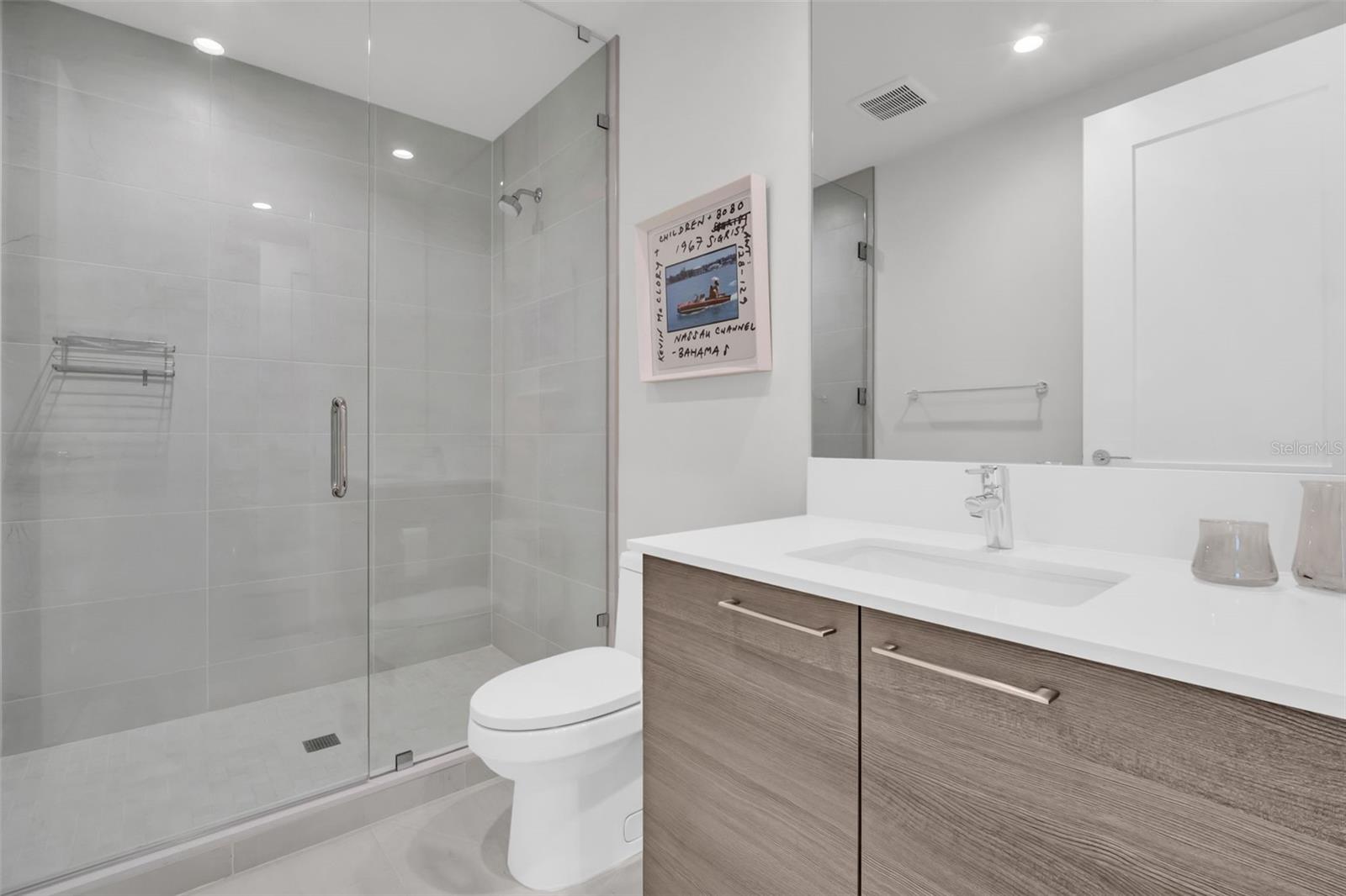 Image 62 of 100 For 301 1st Street S 903