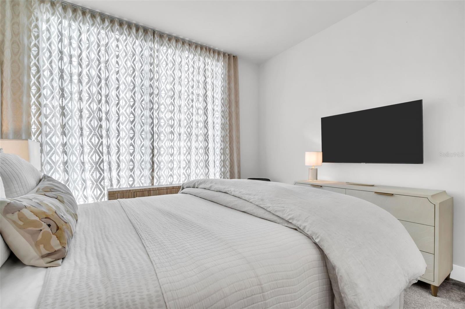 Image 66 of 100 For 301 1st Street S 903