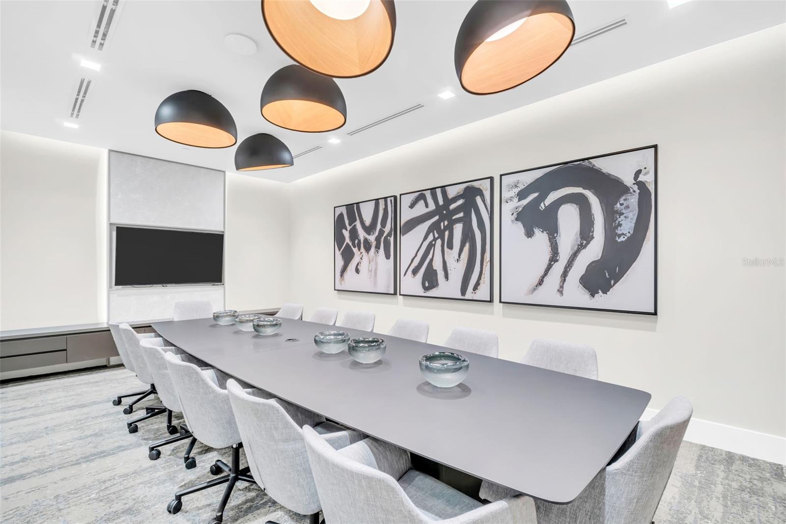 Image 97 of 100 For 301 1st Street S 903