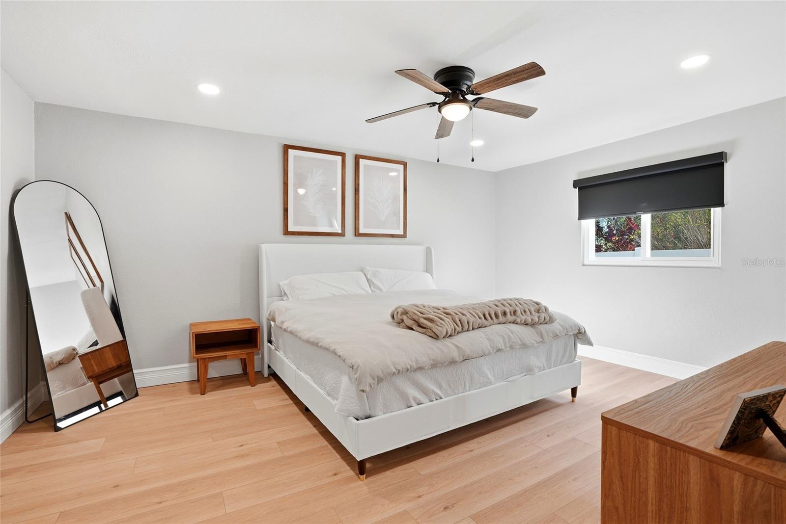 Image 21 of 49 For 521 51st Avenue S