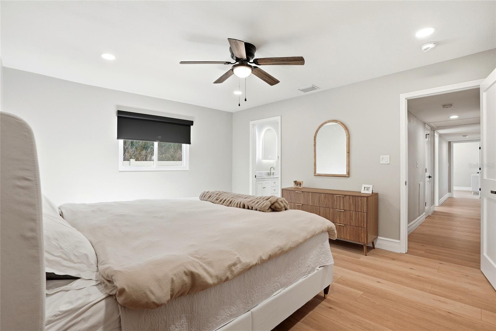 Image 22 of 49 For 521 51st Avenue S