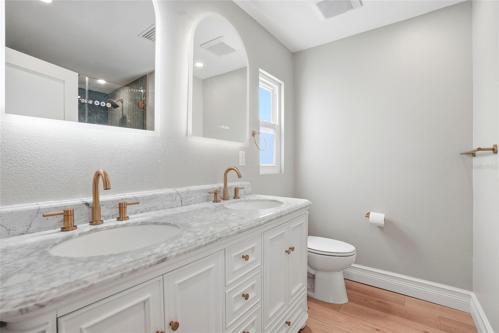 Image 24 of 49 For 521 51st Avenue S