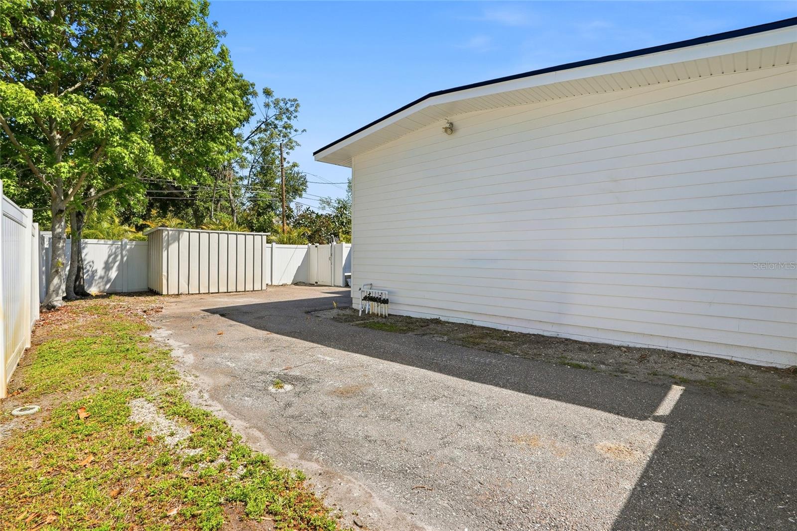 Image 43 of 49 For 521 51st Avenue S