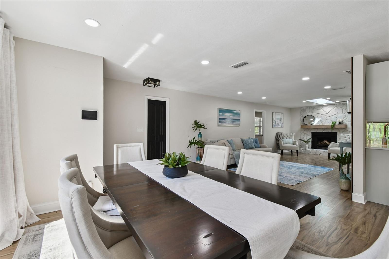 Image 12 of 81 For 34 Harbor Oaks Circle