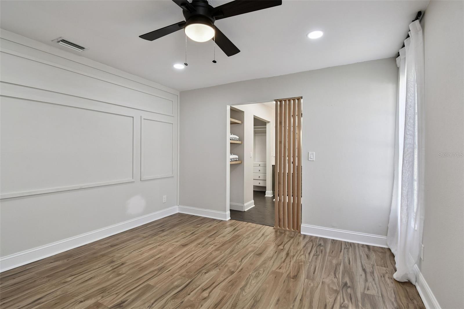 Image 27 of 81 For 34 Harbor Oaks Circle