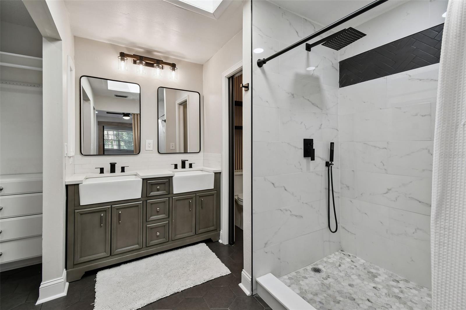 Image 30 of 81 For 34 Harbor Oaks Circle