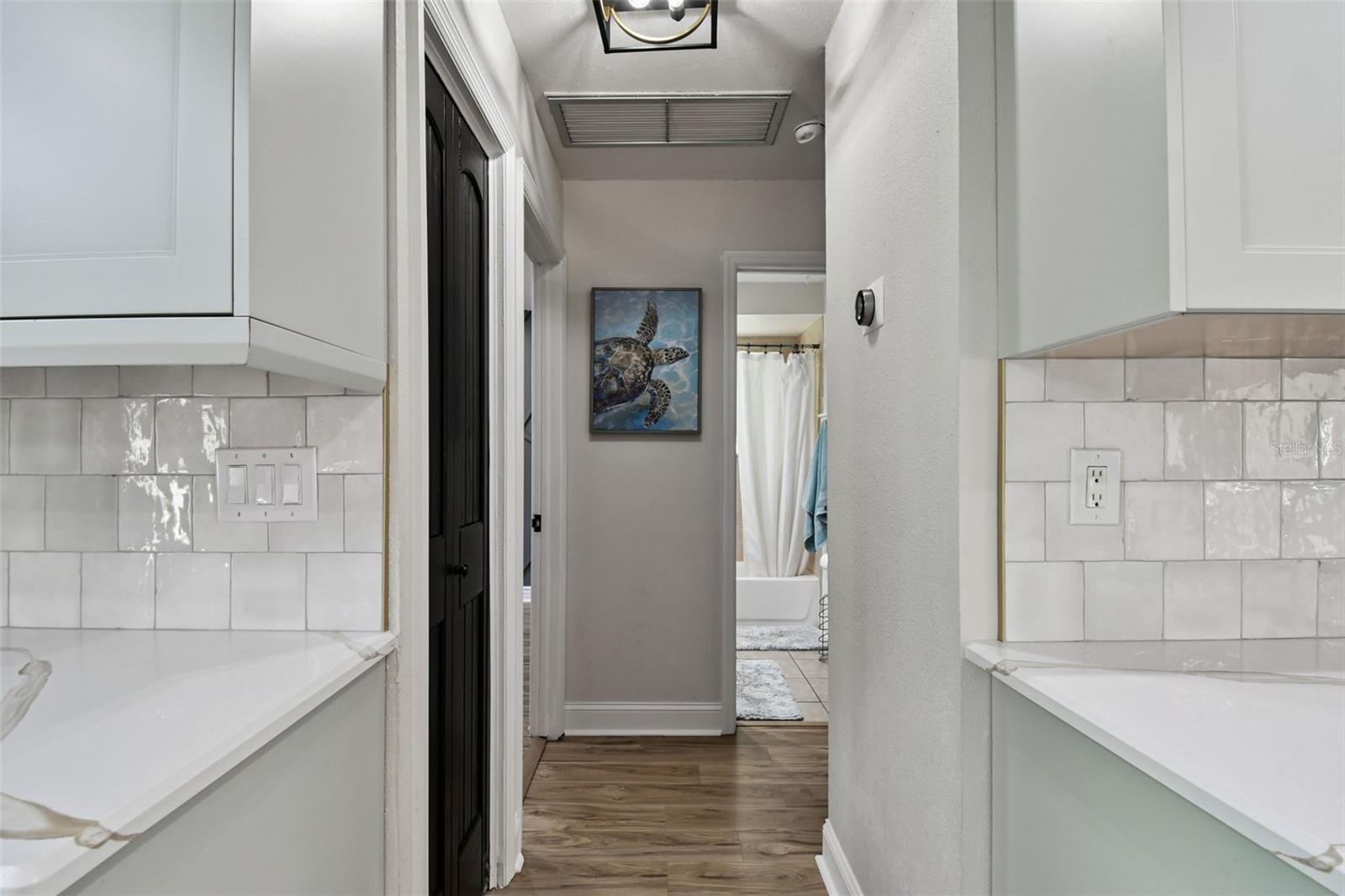 Image 40 of 81 For 34 Harbor Oaks Circle