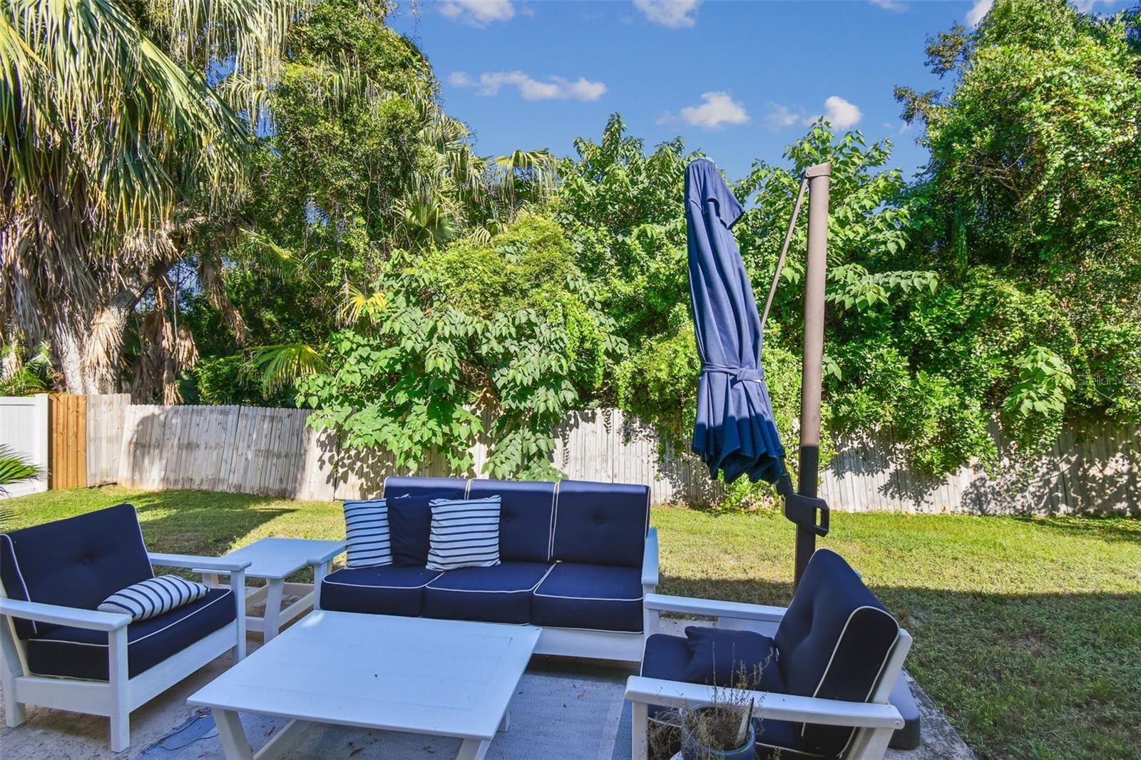 Image 52 of 81 For 34 Harbor Oaks Circle