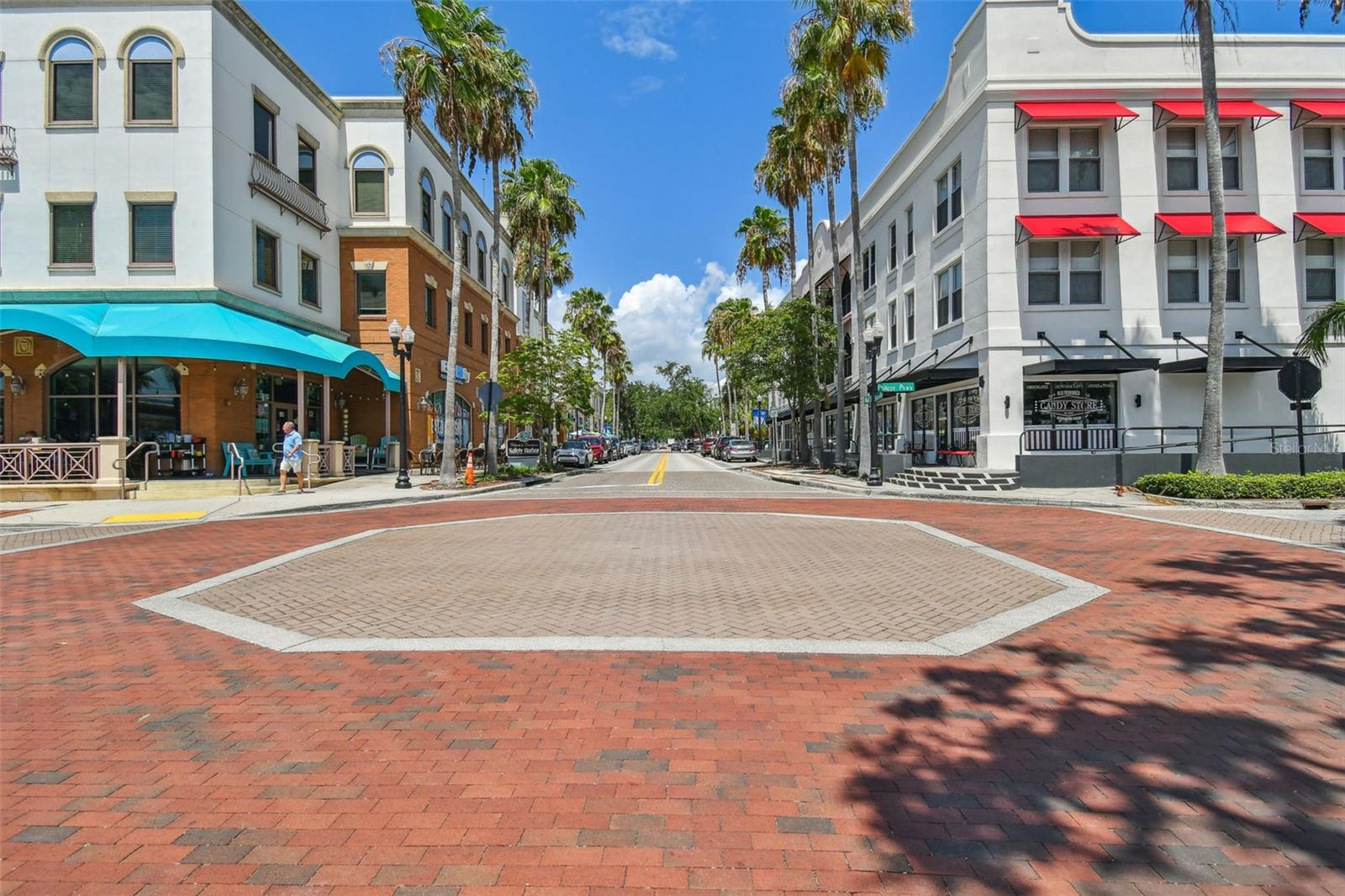 Image 66 of 81 For 34 Harbor Oaks Circle