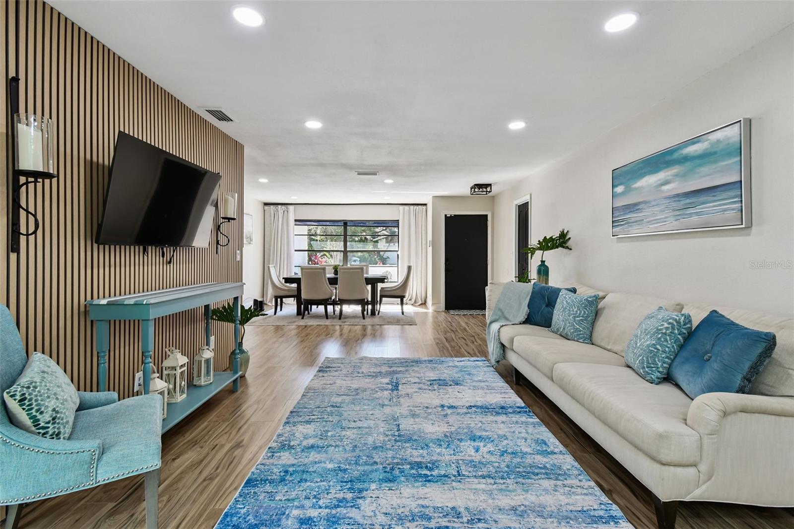 Image 7 of 81 For 34 Harbor Oaks Circle