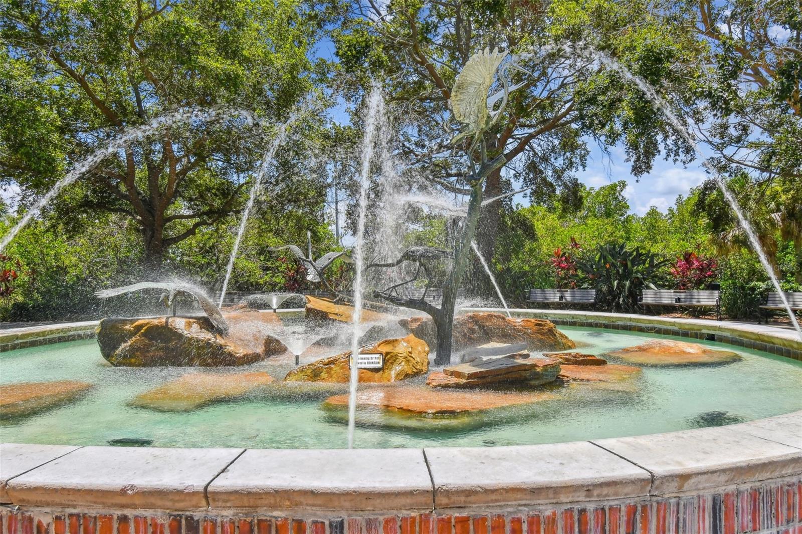 Image 70 of 81 For 34 Harbor Oaks Circle